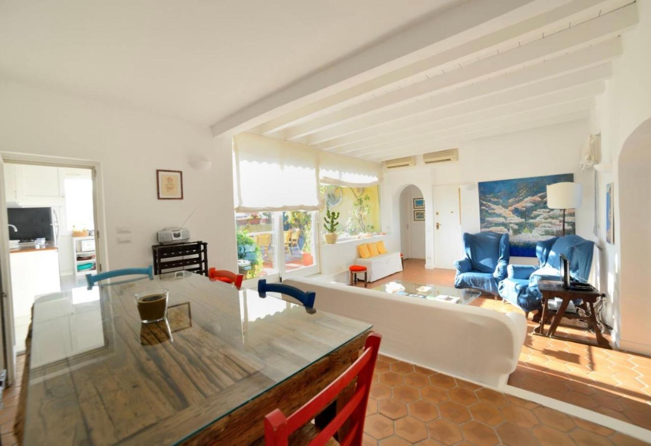 Le Terrazze Di Chiaia Apartment เนเปิลส์ ภายนอก รูปภาพ